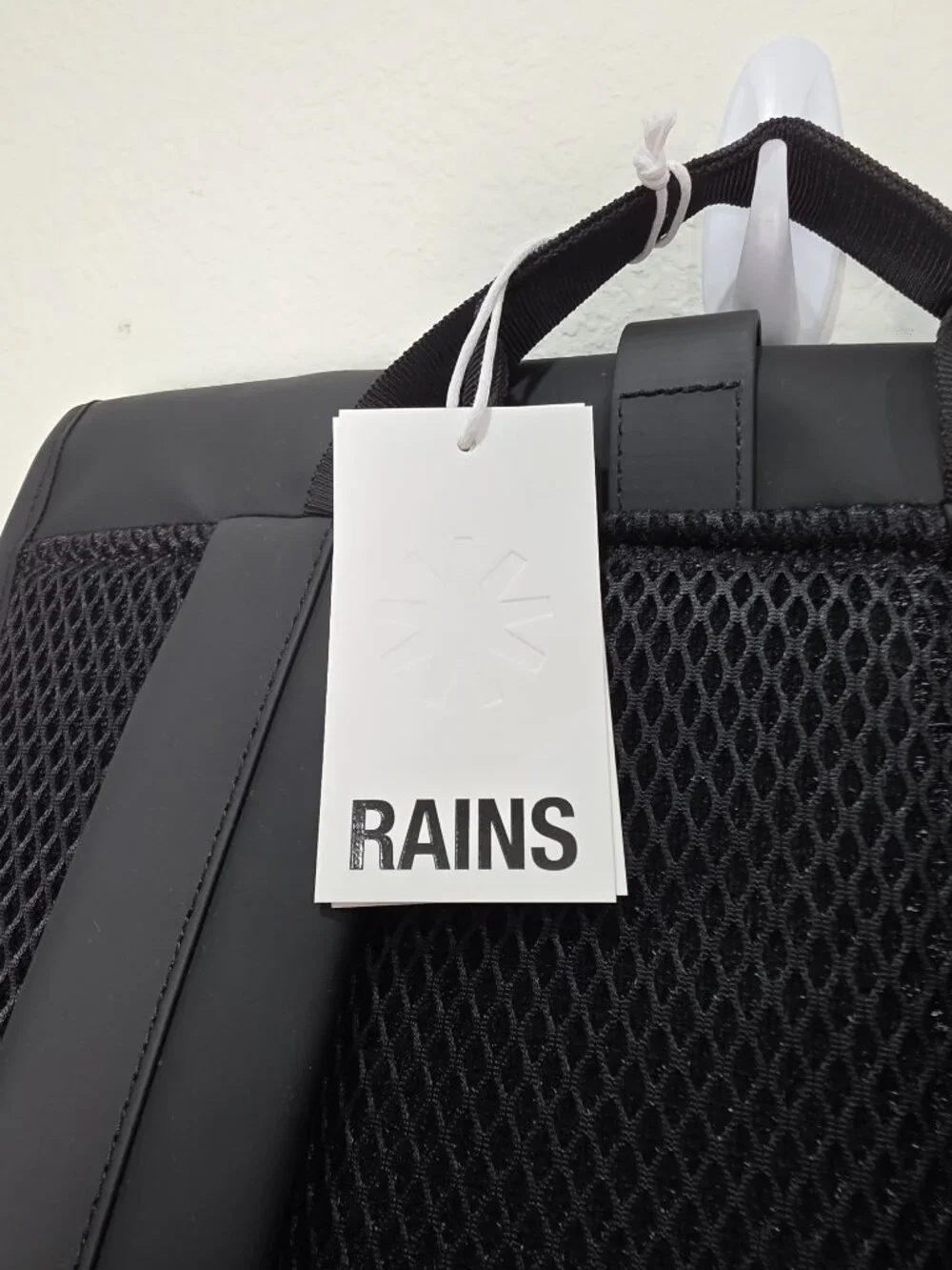 RAINS Black Rolltop Rucksack W3 Waterproof Commuter Laptop Backpack NWT